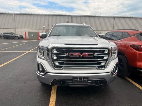 Used 2021 GMC Sierra 1500 SLT w/ SLT Premium Package AWD/4WD image 3
