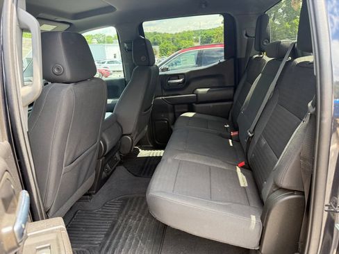 Used 2022 Chevrolet Silverado 1500 Custom AWD/4WD image 6