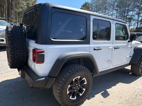 Used 2025 Jeep Wrangler Unlimited Rubicon 4xe w/ Convenience Group image 8