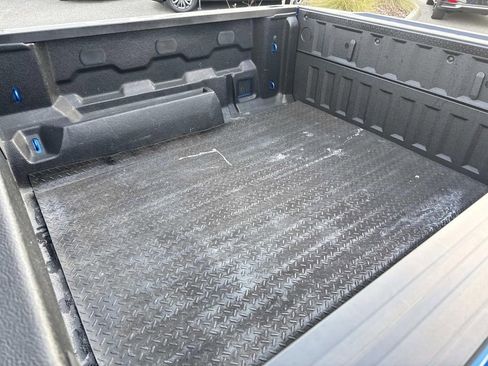 Used 2023 Chevrolet Colorado Trail Boss image 13