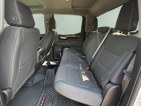 Used 2026 Chevrolet Silverado 1500 LT Trail Boss w/ LPO, Dark Essentials Package AWD/4WD image 19
