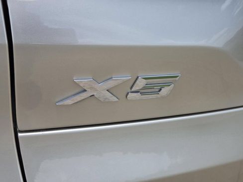 Used 2019 BMW X5 xDrive40i w/ Convenience Package AWD/4WD image 11