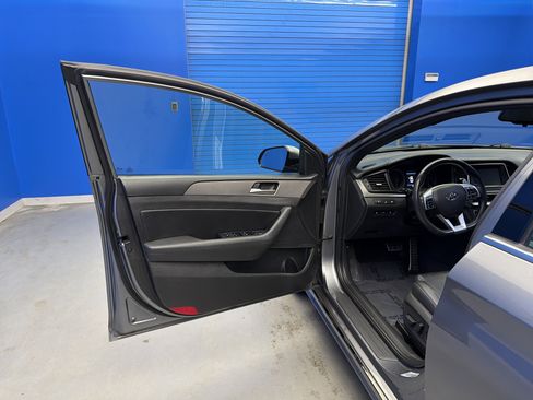Used 2019 Hyundai Sonata Sport w/ Tech Package 03 image 10