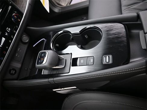 New 2025 Nissan Rogue Platinum w/ Platinum Premium Package image 25