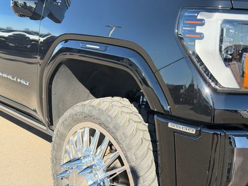 Used 2024 GMC Sierra 3500 Denali Ultimate image 29