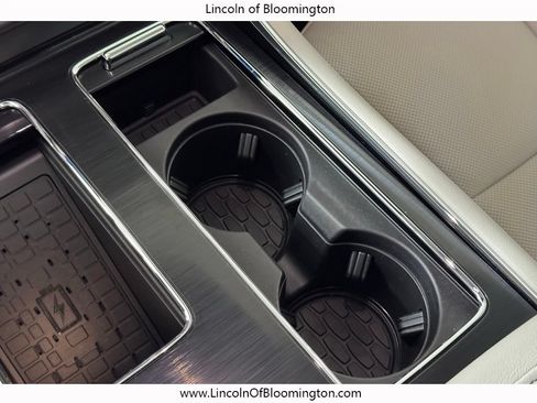 New 2026 Lincoln Aviator AWD image 34