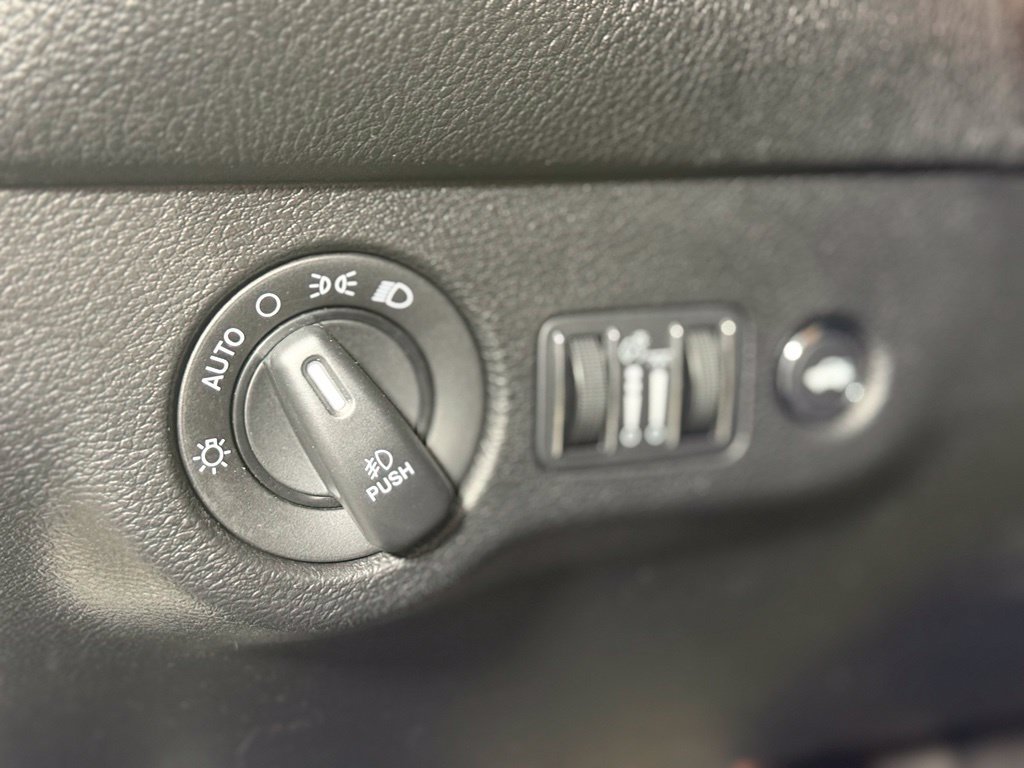 Used 2020 Dodge Challenger GT AWD/4WD image 18