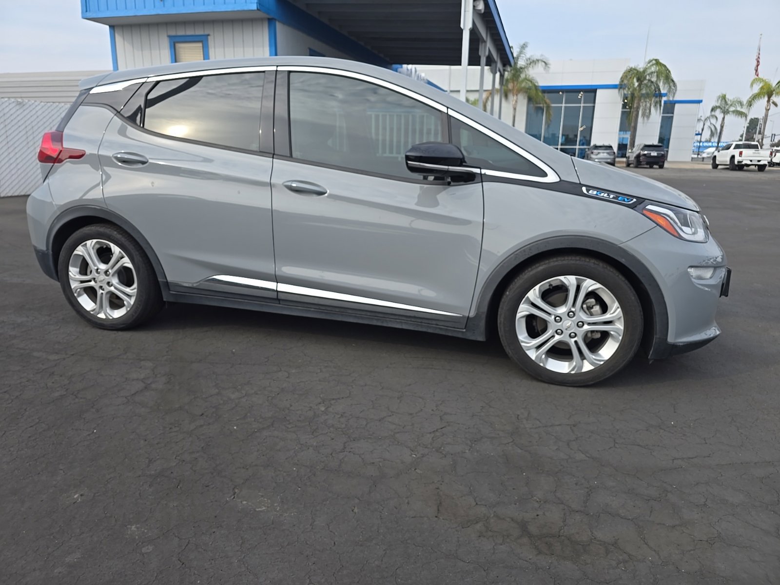 Used 2019 Chevrolet Bolt LT FWD image 1