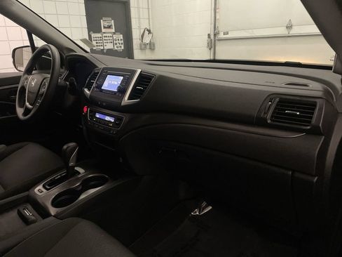 Used 2017 Honda Ridgeline Sport image 21