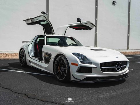 Used 2014 Mercedes-Benz SLS AMG Black Series image 23