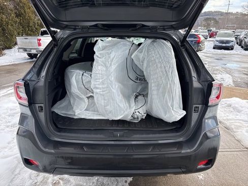 Used 2023 Subaru Outback Premium image 6