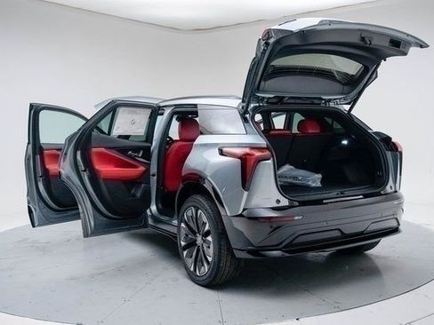 New 2026 Chevrolet Blazer EV RS w/ LPO, All-Weather Mat Package AWD/4WD image 20