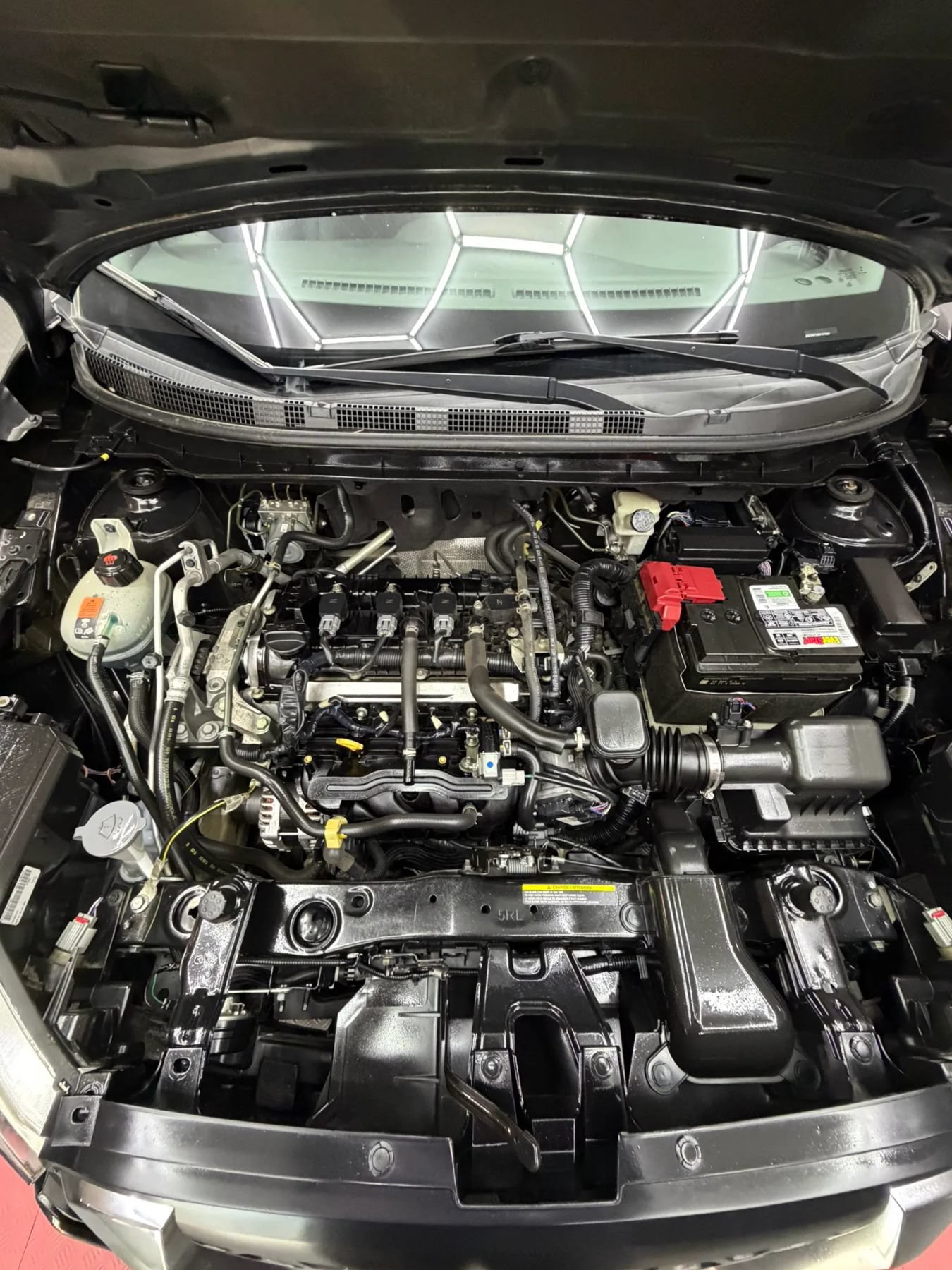 Used 2018 Nissan Kicks SV FWD image 33