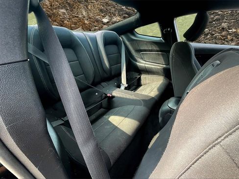 Used 2016 Ford Mustang Coupe image 22