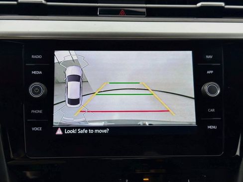 Used 2023 Volkswagen Arteon SE FWD image 14