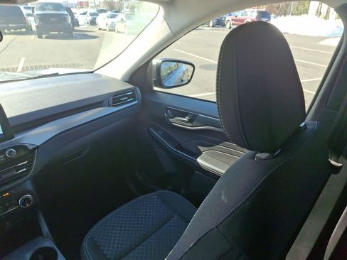 Used 2025 Ford Escape Active image 11