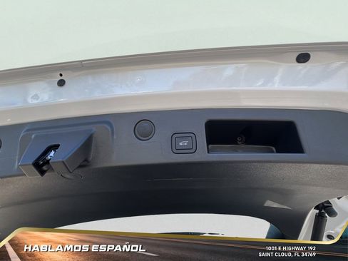 New 2026 GMC Terrain AT4 w/ Convenience Package III image 32