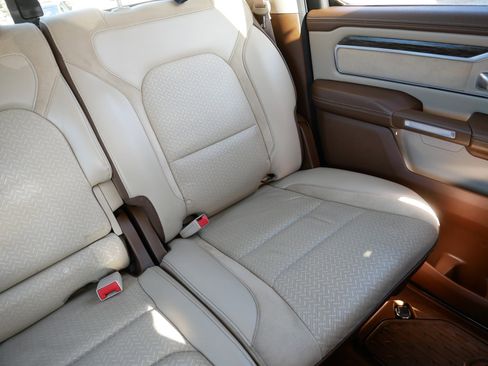 Used 2019 RAM 1500 Laramie image 14