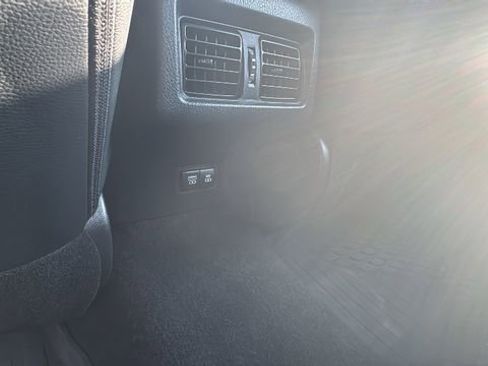 Used 2025 Toyota Camry SE FWD image 25