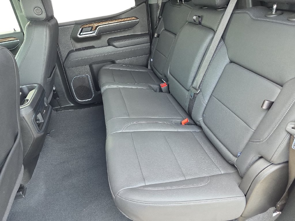 Used 2025 Chevrolet Silverado 1500 RST AWD/4WD image 12