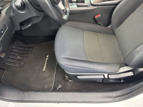 Used 2024 Nissan Sentra S image 29