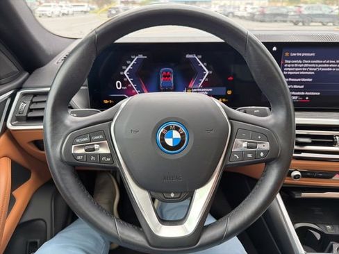 Used 2023 BMW i4 eDrive35 w/ Premium Package image 16