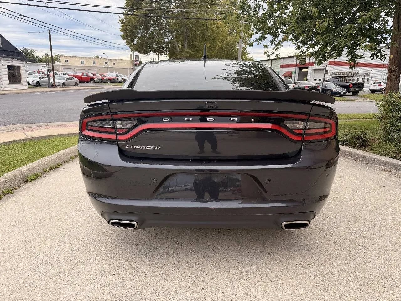Used 2019 Dodge Charger SXT RWD image 8