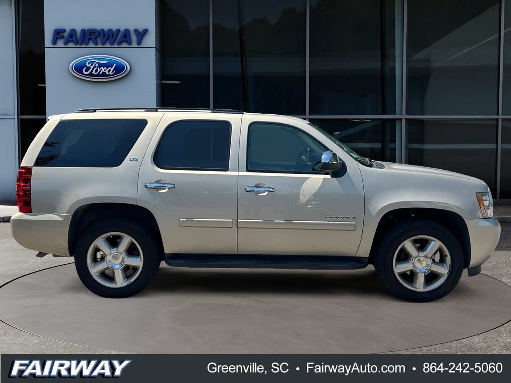 Used 2007 Chevrolet Tahoe LTZ w/ LTZ Preferred Equipment Group RWD image 9