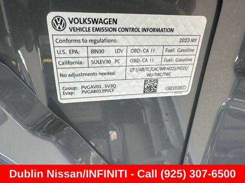 Used 2023 Volkswagen Taos SE w/ Black Wheel Package FWD image 5