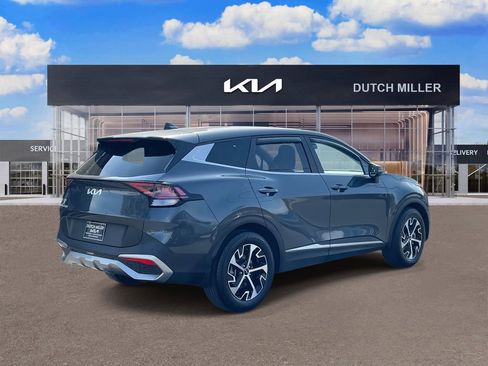 Certified 2023 Kia Sportage EX image 7