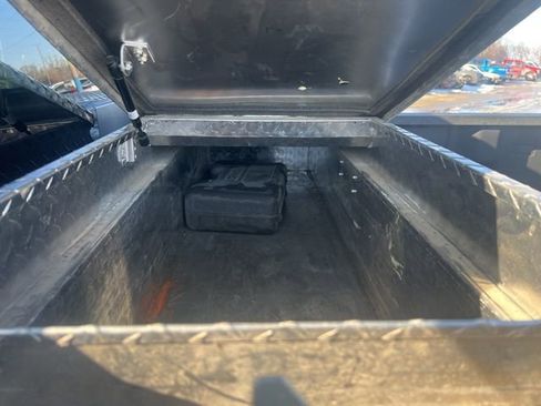 Used 2024 GMC Sierra 2500 Denali Ultimate image 12