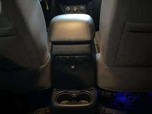 Used 2017 Jeep Wrangler Unlimited Sport w/ Connectivity Group image 67