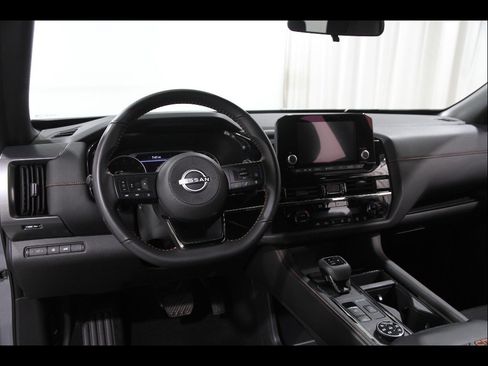 Used 2025 Nissan Pathfinder Rock Creek AWD/4WD image 6