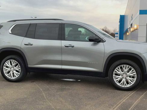 Certified 2025 GMC Acadia Elevation w/ Elevation Premium Package image 9