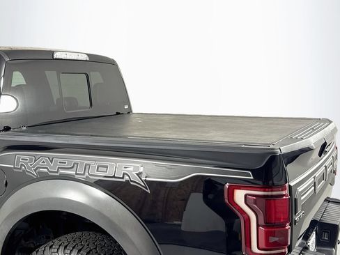Used 2019 Ford F150 Raptor w/ Equipment Group 802A Luxury AWD/4WD image 9