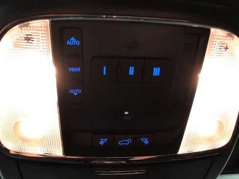 Used 2019 Jeep Grand Cherokee Altitude image 25