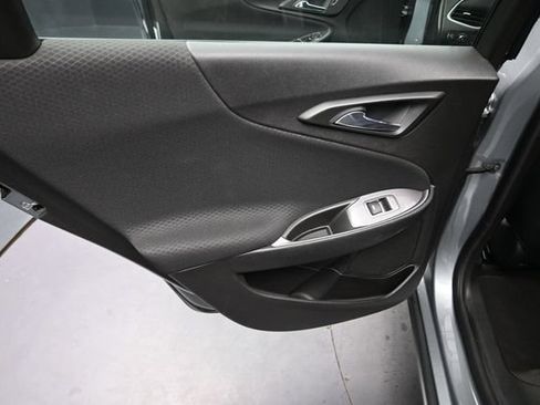 Used 2025 Chevrolet Malibu LT FWD image 18