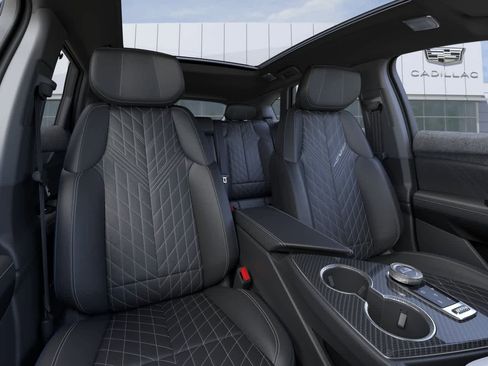 New 2026 Cadillac Optiq V AWD/4WD image 16