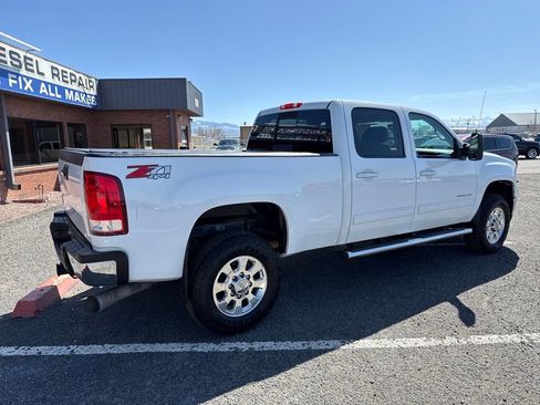 Used 2013 GMC Sierra 2500 SLT w/ SLT Convenience Package AWD/4WD image 7
