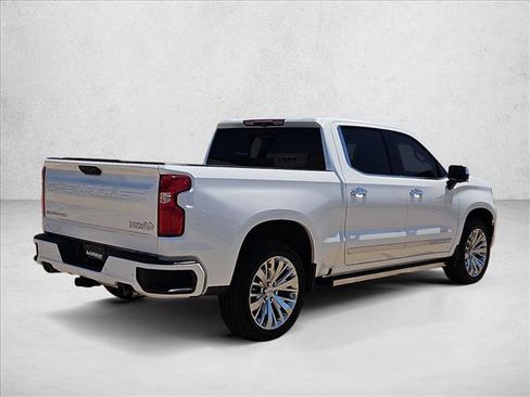 Used 2023 Chevrolet Silverado 1500 High Country w/ High Country Premium Package AWD/4WD image 11