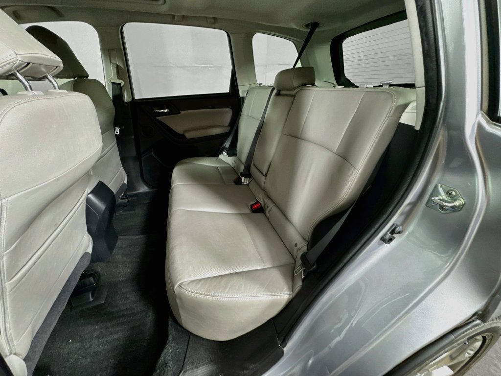Used 2015 Subaru Forester 2.5i Touring w/ Eyesight & Navigation System AWD/4WD image 30