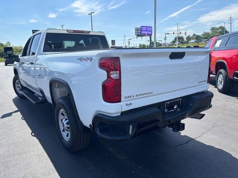 Used 2023 Chevrolet Silverado 2500 Custom w/ Custom Convenience Package AWD/4WD image 6