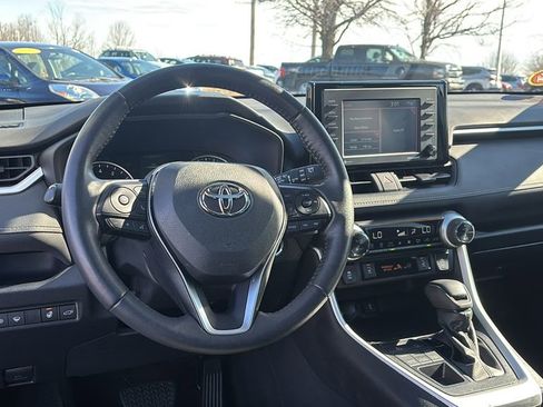 Used 2022 Toyota RAV4 XLE w/ Convenience Package AWD/4WD image 13