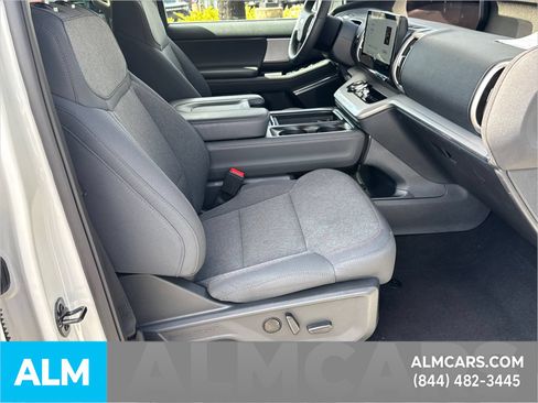 Certified 2025 Ford Expedition Active AWD/4WD image 16