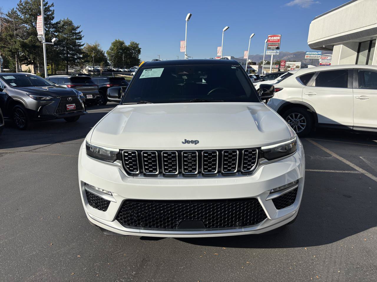 Used 2022 Jeep Grand Cherokee Summit w/ MOPAR Finishing Package AWD/4WD image 12