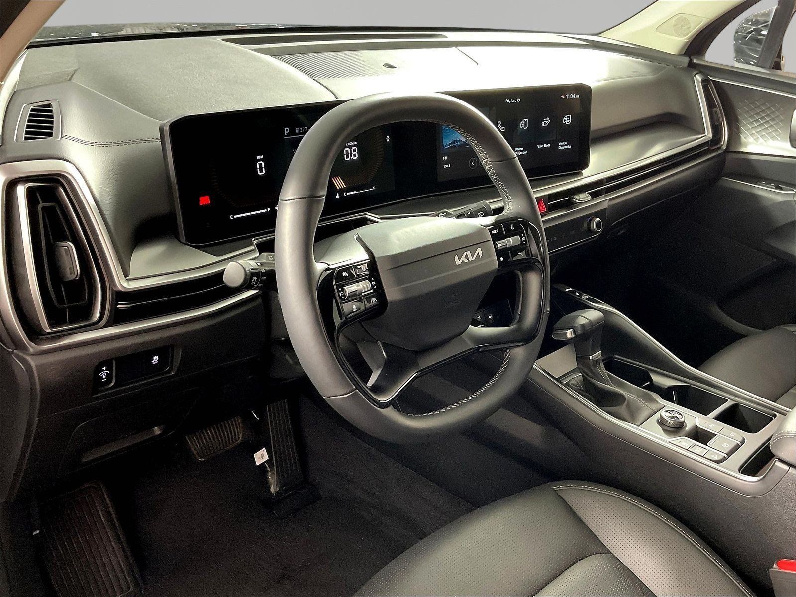 Certified 2026 Kia Sorento S w/ S Panoramic Sunroof Package FWD image 17