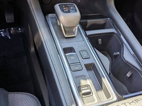 Used 2024 Nissan Pathfinder SV w/ Lighting Package (N92) image 12