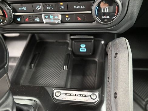 New 2025 Ford Bronco Badlands image 30