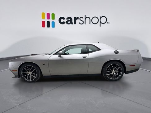 Used 2016 Dodge Challenger R/T Scat Pack image 2