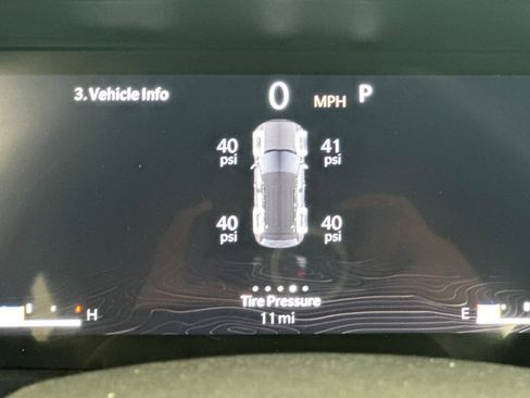 New 2025 Jeep Grand Cherokee Laredo w/ Luxury Tech Group I RWD image 28